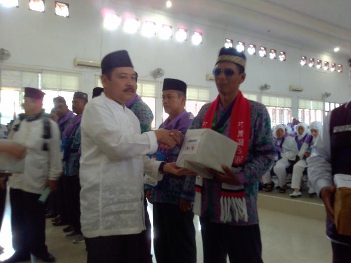 Jamaah Haji Kloter 5 Dilepas Pemkab Labuhanbatu