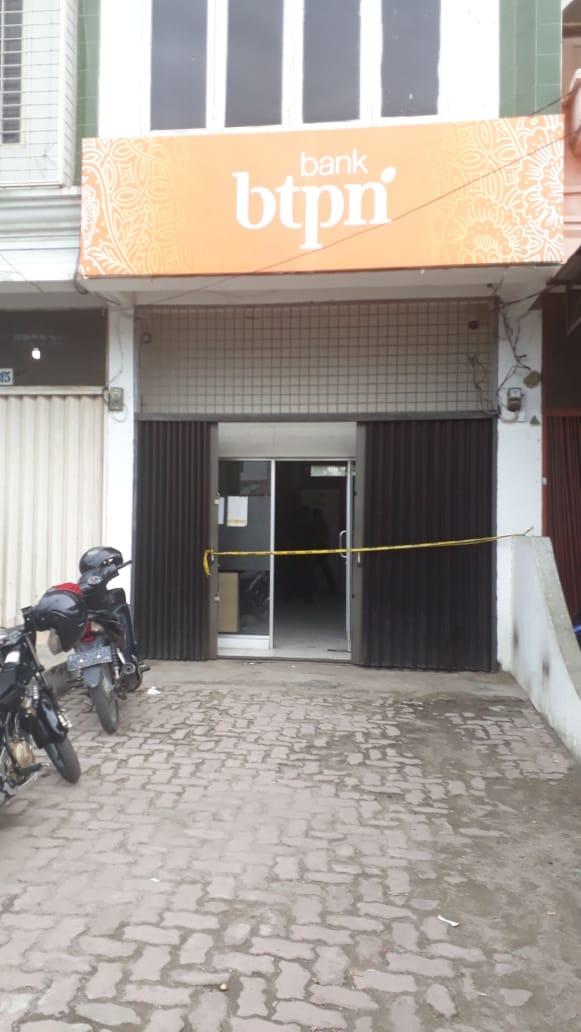 Perampok Bersenpi Beraksi di Bank BTPN Tembung