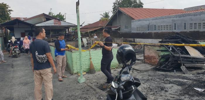 Rumah Zikri Dilalap Si Jago Merah 
