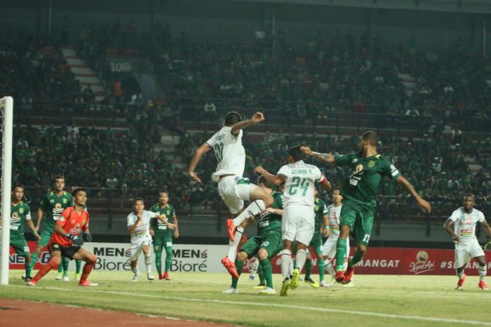 PSMS Kalah Lagi, Digebuki Persebaya 2-0