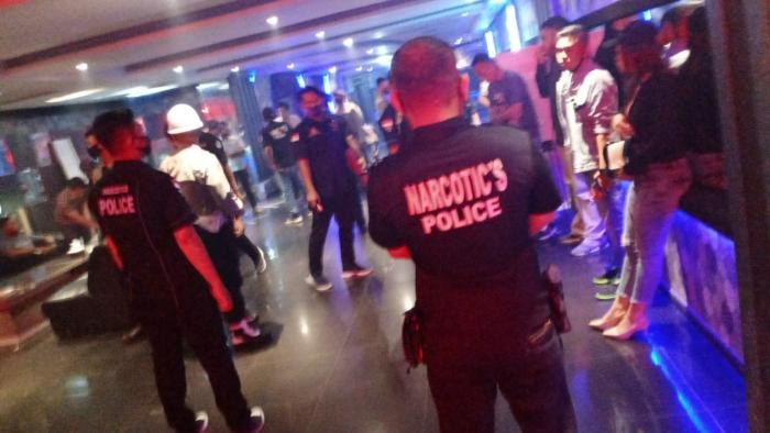 Tim Gabungan Polda Sumut Razia Tempat Hiburan Malam di Medan 