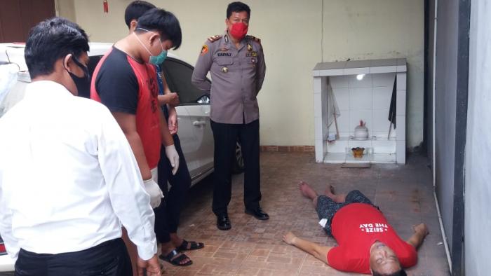 Komplek Ivory Geger, Sunarto Chandra Gantung Diri di Garasi Mobil