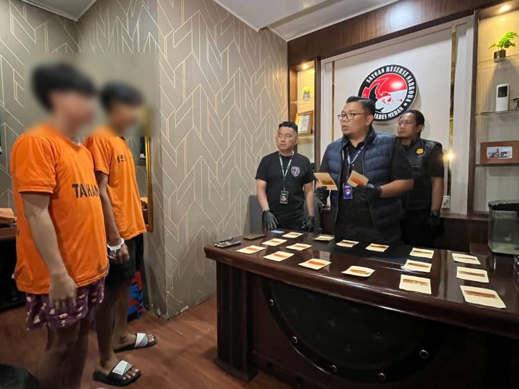 Pegawai SPA  Sekaligus Pengedar Happy Water Disergap Polisi di Jalan Mistar Medan
