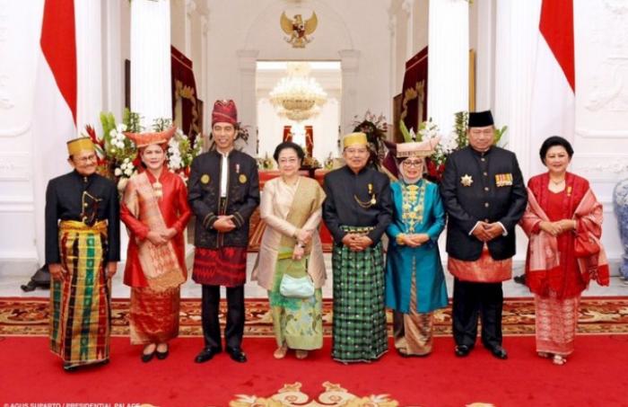 Momen Bersejarah, Jokowi-JK Foto Bareng Habibie-Megawati-SBY