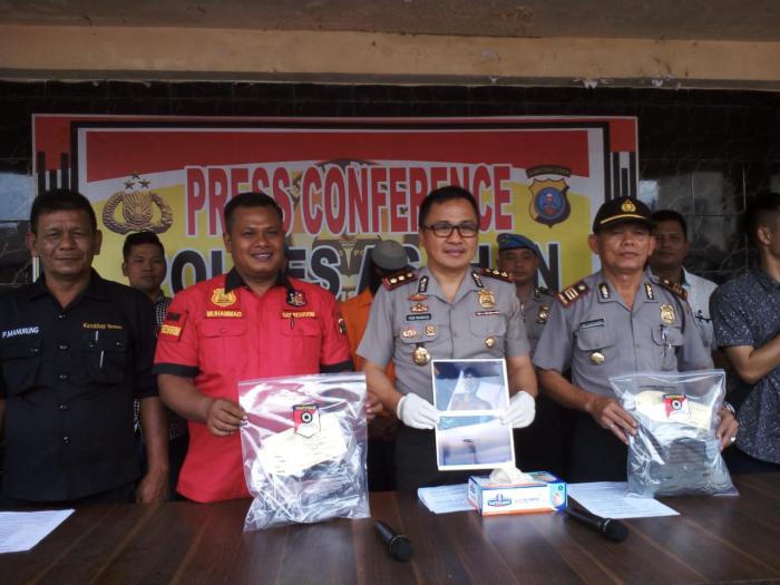 Seorang Tersangka Pembunuhan Dipelor Polisi, 3 Pelaku Lain DPO