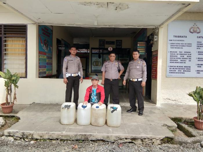 Ops Pekat, Polsek Lolowau Polres Nisel Sita 140 Liter Tuak Suling