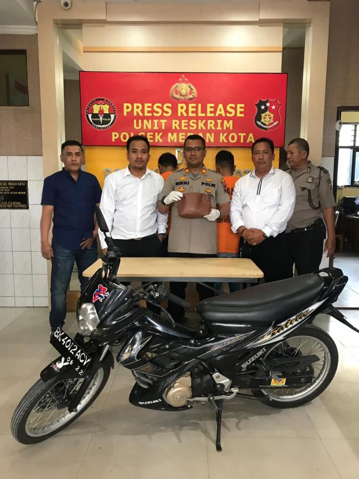 Panit Reskrim Polsek Medan Kota Tabrak Perampok 