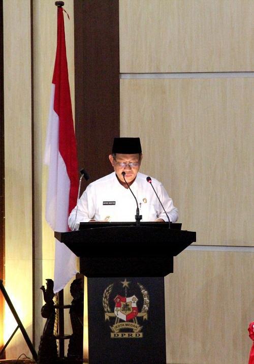 Wakil Wali Kota Sampaikan Jawaban Atas Pandangan Umum Fraksi 