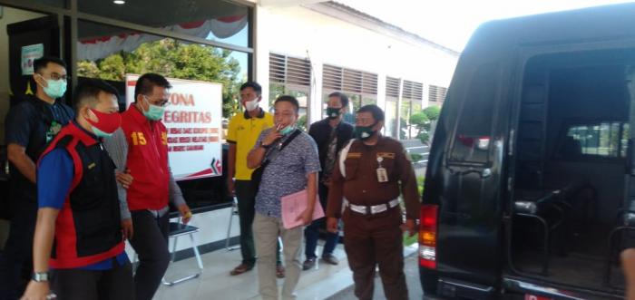 Diduga Korupsi, Kejaksaan Menahan Mantan Kepsek di Karawang 