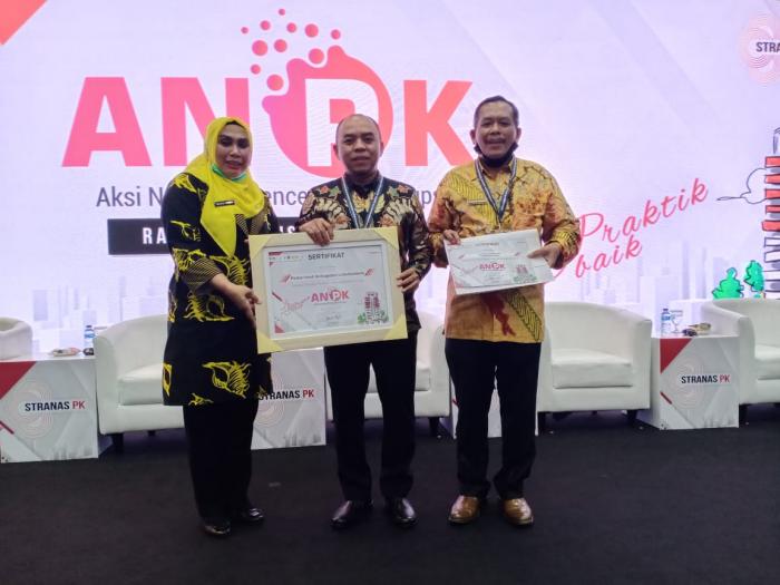 Pemkab Labuhanbatu Menerima Sertifikat Aksi Baik Pencegahan Korupsi