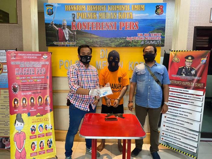 Pengamen Pencuri HP Babak Belur Dihajar Massa