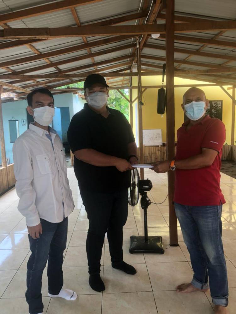 M Rizki Nugraha Bantu Pembangunan Pondok Mengaji Martuani Berkarya di Jumat Berkah