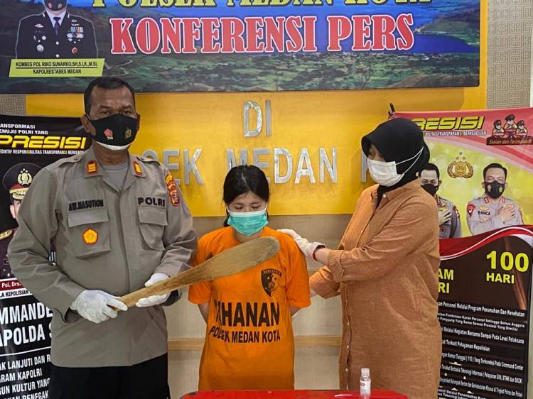Polsek Medan Kota Amankan Wanita Aniaya Pekerja Restoran