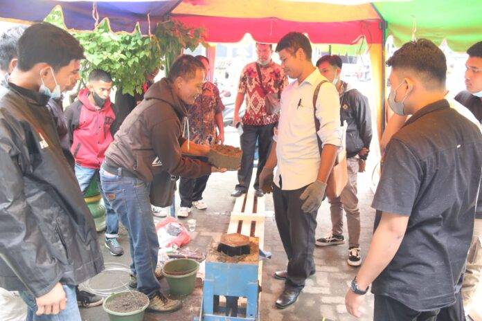 Dinas Perindustrian Kota Medan Adakan Pelatihan Pembuatan Paving Block