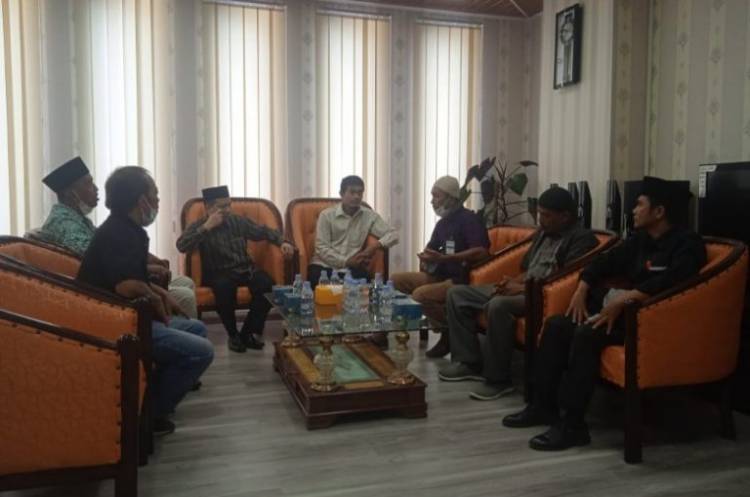 Soal Lapangan Sejati, POR Curhat Ke DPRD Medan