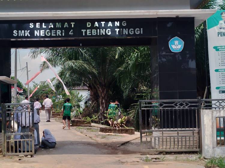 Sudah Lebih Sepekan Dugaan Kasus bulliying di SMKN 4 Tebingtinggi Masih Bergulir. Ada Apa Dengan Kepsek..?