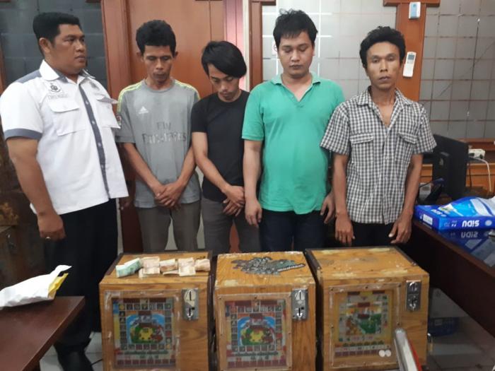 Pemain dan Pengelola Jackpot Jermal XI Ditangkap