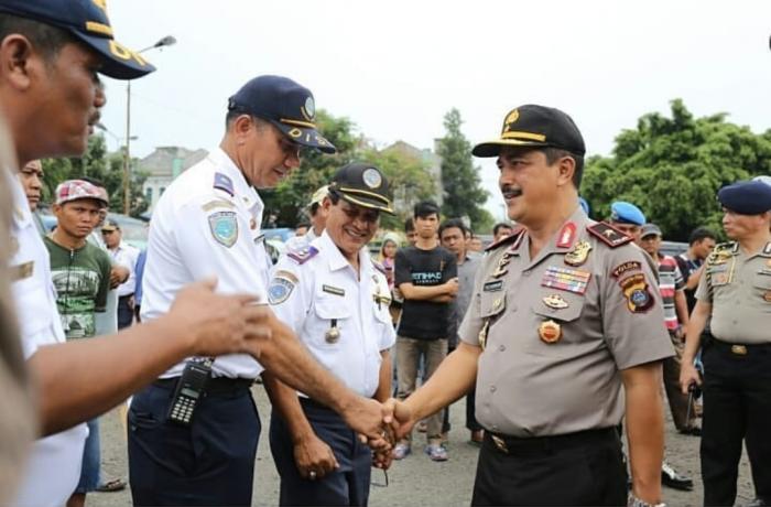 Tim Gabungan Tertibkan Terminal Terpadu Amplas  