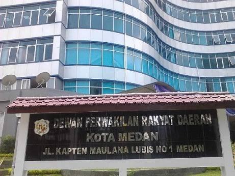 Sekwan 'Kebiri' Wartawan Meliput Pelantikan Anggota DPRD Medan 2019-2024