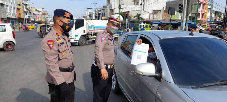 Pos Penyekatan Kampung Lalang Diperiksa Brimob