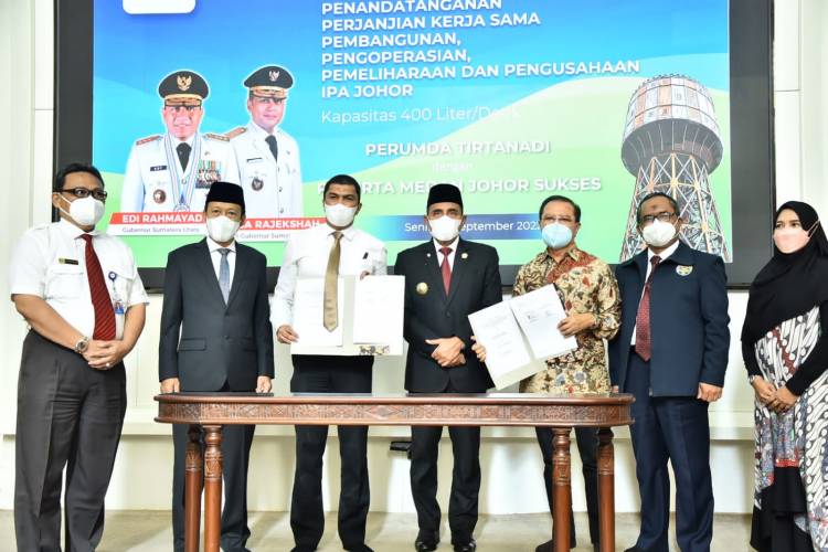 Dirut Perumda Tirtanadi Teken Perjanjian Kerjasama dengan Investor Bangun IPA di Medan Johor