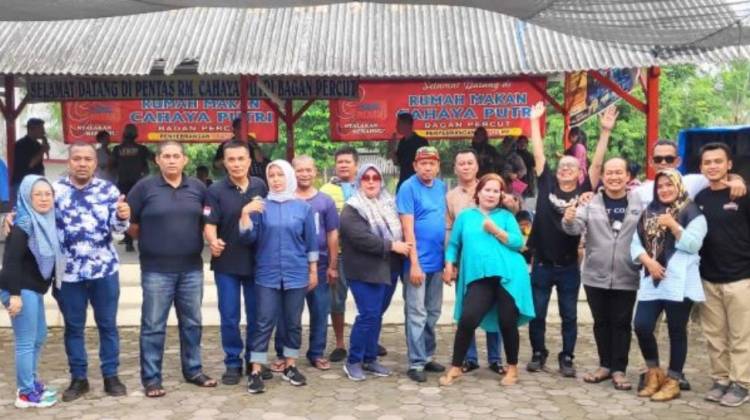 Konvoi Perdana Komunitas Penikmat Kecepatan Tinggi 90-an Hadirkan Kebersamaan