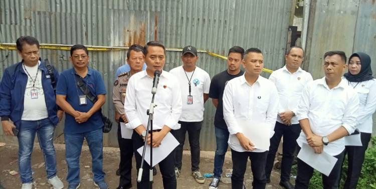 Polda Sumut Amankan Sopir dan Penadah Solar dari Truk Tangki yang 'Kencing' di Sergai