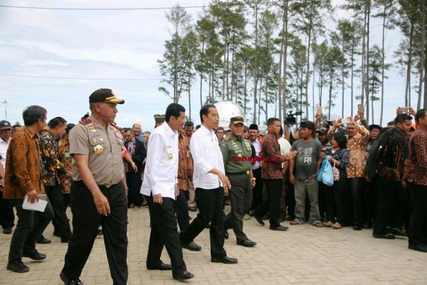 Usai Kunjungi Pengungsi Sinabung, Presiden Jokowi ke Tapanuli Utara