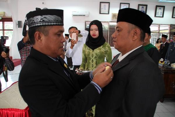 H.Pangonal Harahap Hadiri Pergantian Anggota DPRD Labuhanbatu