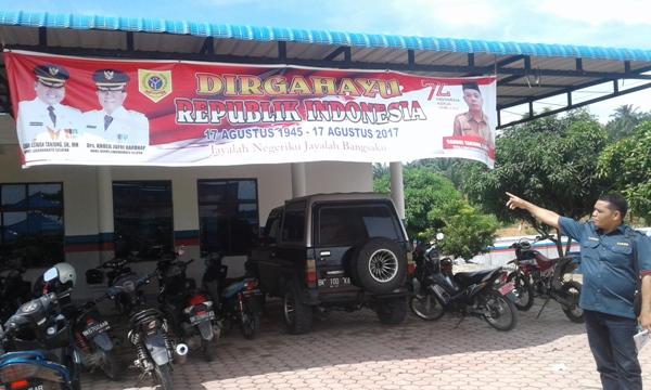 Oknum Disdik Labusel  "Paksa" kepala Sekolah Keluarkan Anggaran Baliho