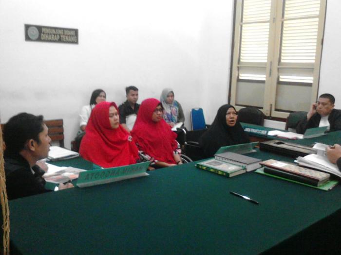 Ibu Terdakwa Sebut Anaknya Benci Warna Hitam