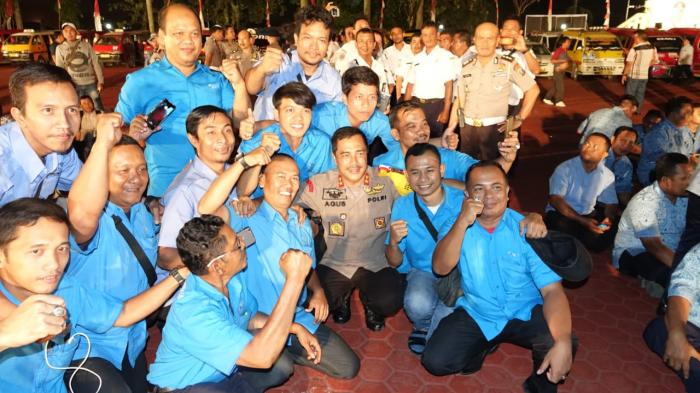 Kapoldasu Silaturahmi dengan Pengemudi Angkot Kota Medan