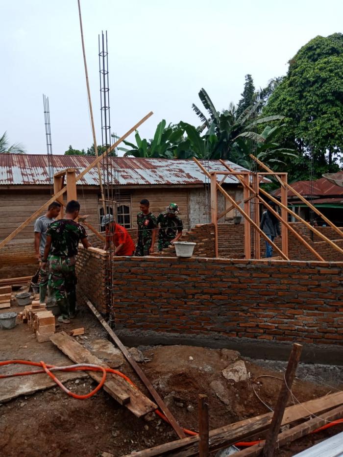 Satgas TMMD Kodim DS Percepat Pembangunan Rumah Anti Puting Beliung