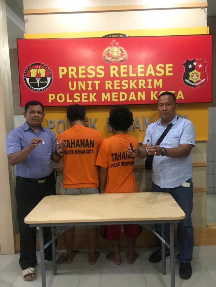 Polsek Medan Kota Tangkap Dua Pria Pesta Sabu