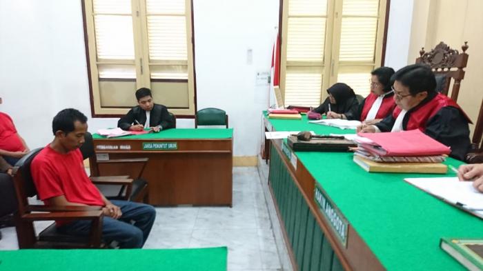 Pembunuh Kekasih Gelap Divonis 18 Tahun Penjara 