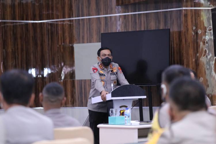 Kapoldasu Berikan Arahan ke Bintara Noken