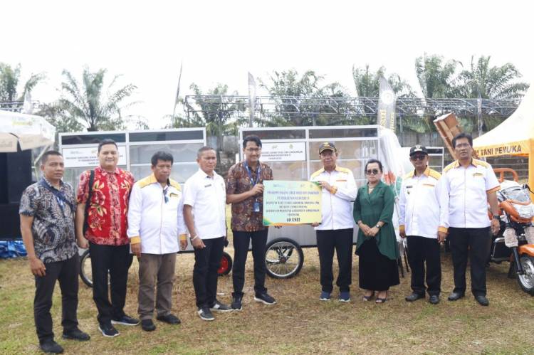 PTPN IV Berikan Bantuan TJSL Kepada Bupati Simalungun