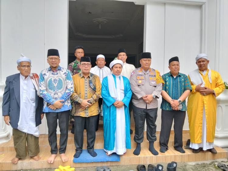 Calon Wakil Bupati Simalungun Benny Gusman Sinaga Hadiri Haul ke-15 Tuan Guru Batak Syekh Abdurrahman Rajagukguk QS