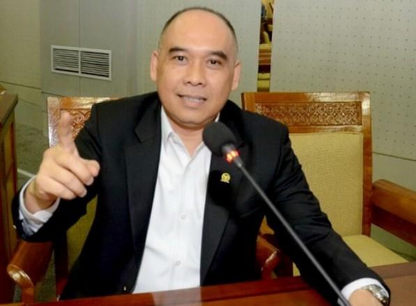 Anggota DPR Imbau Masyarakat Gunakan Transaksi Nontunai