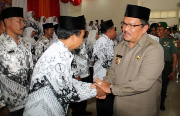 Pengurus PGRI Kabupaten Labuhanbatu Dilantik