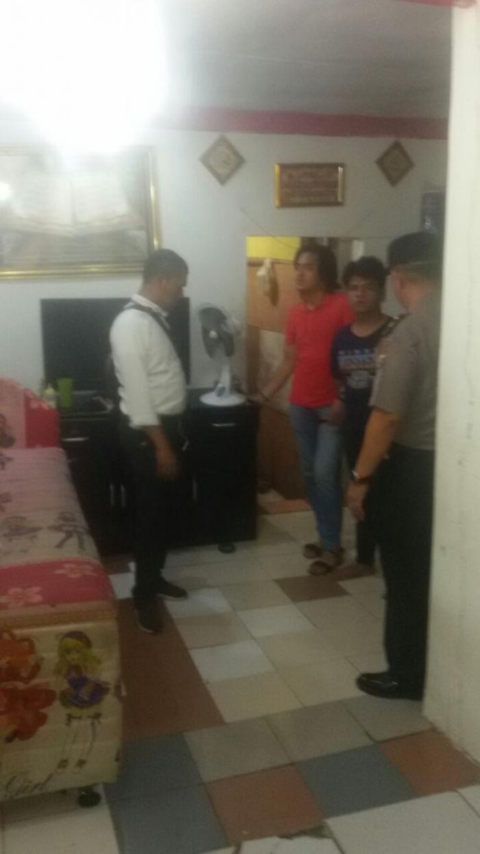 Pasangan Muda-Mudi Ditangkap dari Kampung Narkoba Pantai Burung