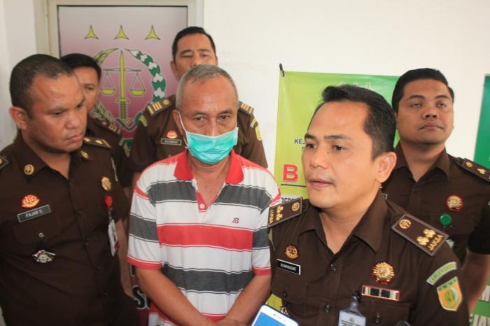 Jaksa Tangkap Terpidana Korupsi Pajak Reklame 