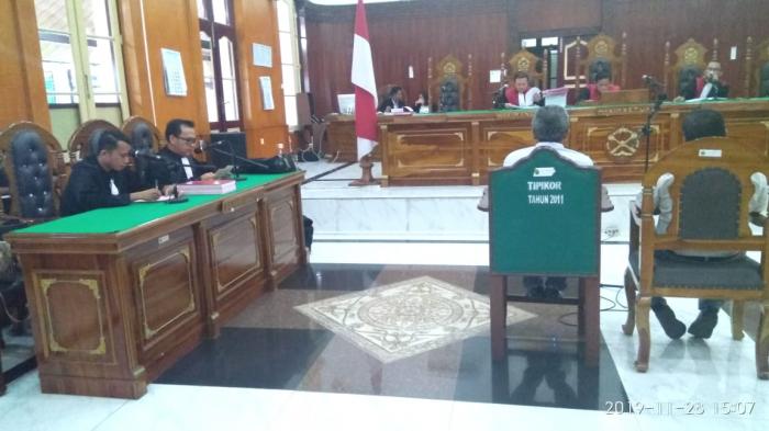 2 Pejabat Pemkab Madina Jalani Sidang Perdana 