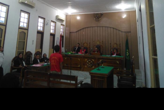 Terdakwa 3 Linting Ganja Kaget Dijatuhi Denda Rp 800 Juta