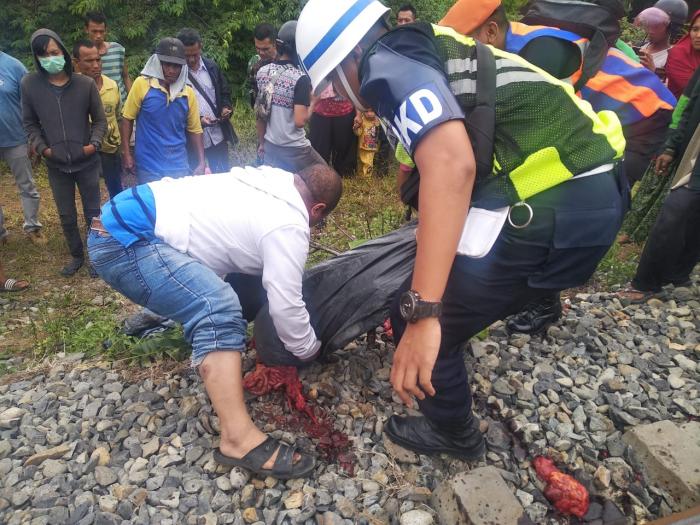Tubuh Terpotong Dua, Pasaribu Bunuh Diri di Rel Kereta Api 