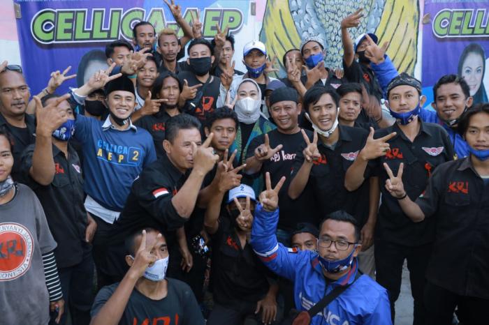 Kelompok Penyanyi Jalanan Dukung Penuh Paslon 02 Cellica - Aep 