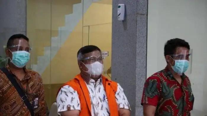 KPK Tahan Bupati Labura