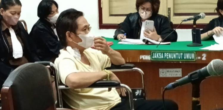 Bos Judi Kompleks Asia Mega Mas Tek Siong Jalani Sidang Perdana