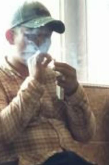 Rokok Dirampas, Pemiliknya Dihajar