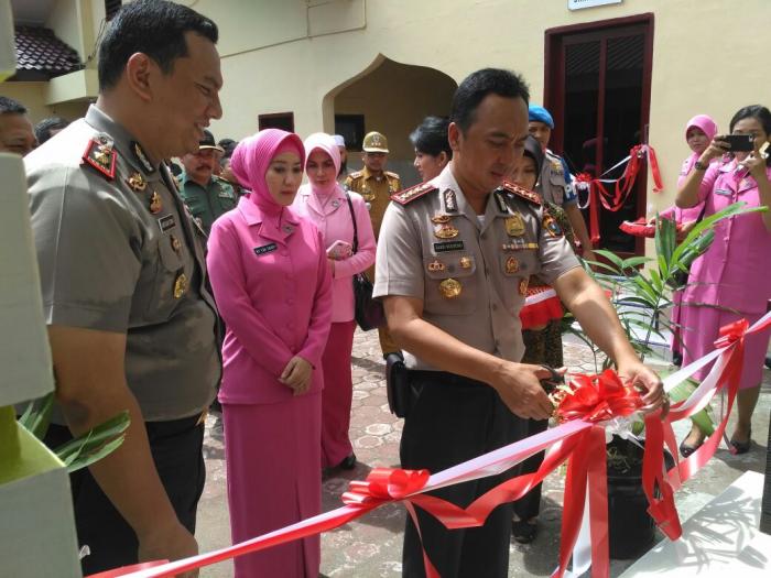 Kapolrestabes Resmikan Gedung Baru Polsek Medan Kota